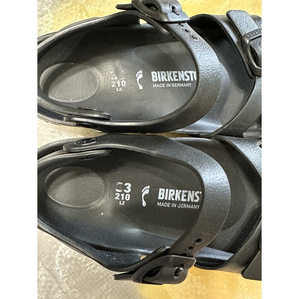 Birkenstock Mogami Black Kids Unisex Sz 33 Narrow EUC - Picture 3 of 7